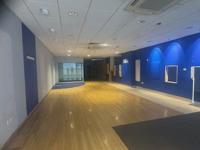 133-135 Dalton Rd, Barrow In Furness à louer - Photo du bâtiment - Image 2 de 26