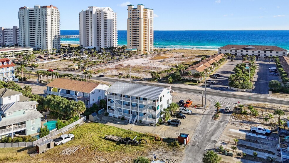 8460 Gulf Blvd, Navarre, FL à vendre - Photo du bâtiment - Image 1 de 24