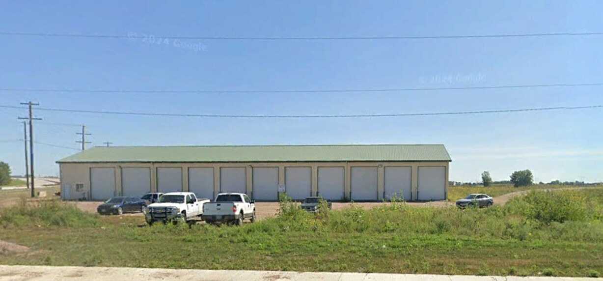 27024 Minnesota Ave, Sioux Falls, SD à vendre Photo principale- Image 1 de 1