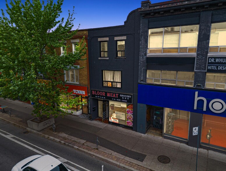 676 Bloor St W, Toronto, ON à vendre - Photo du bâtiment - Image 2 de 24