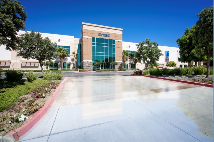 14520 Delta Ln, Huntington Beach, CA for lease - Building Photo - Image 2 of 16