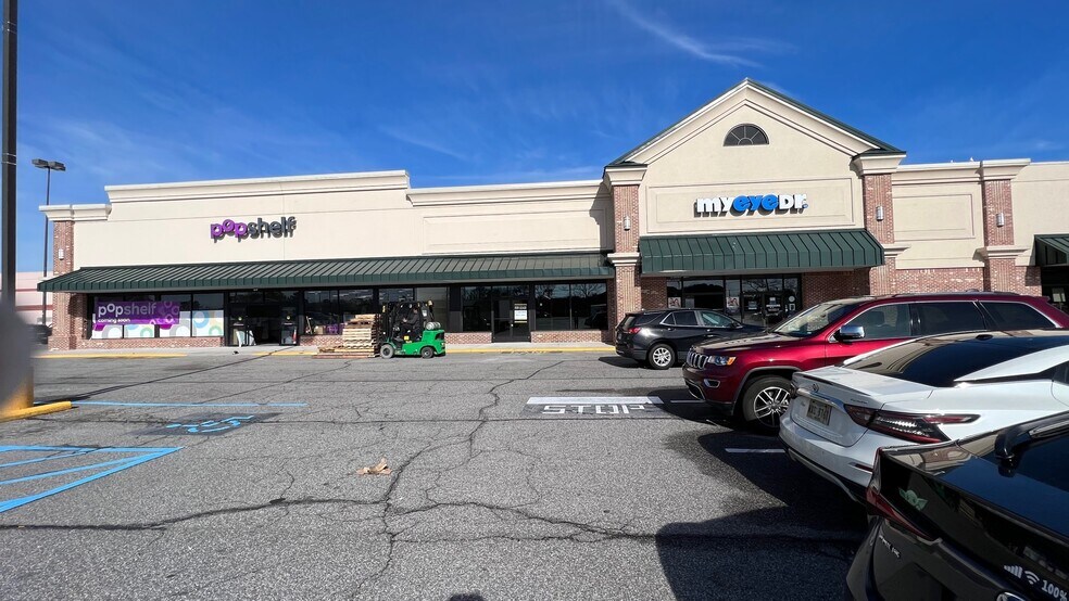 3750 Virginia Beach Blvd, Virginia Beach, VA à louer - Photo du bâtiment - Image 2 de 34