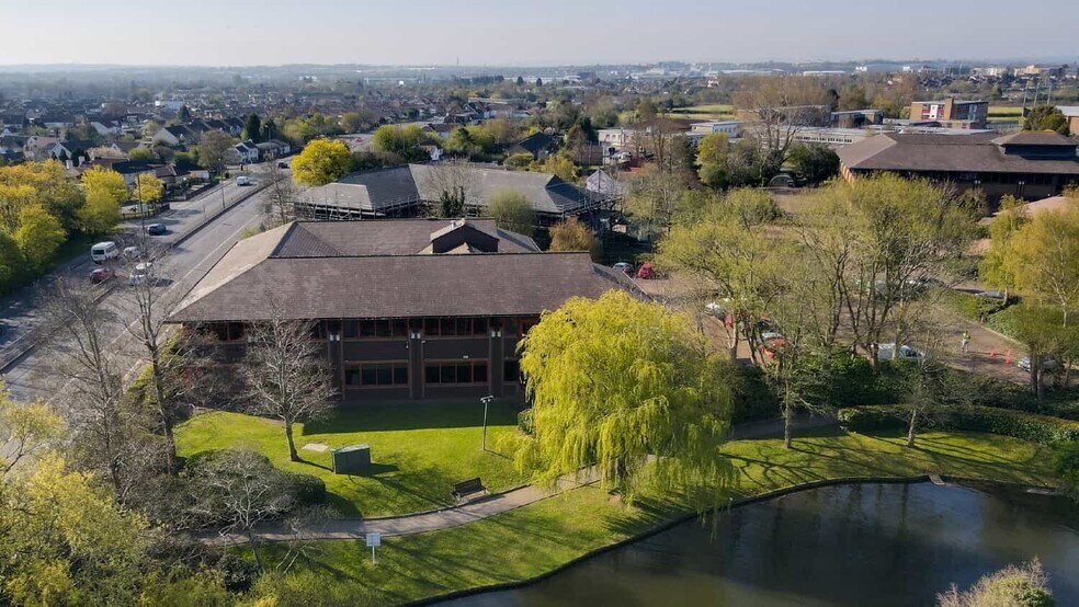 130 Aztec West, Almondsbury à louer - Photo du bâtiment - Image 2 de 2