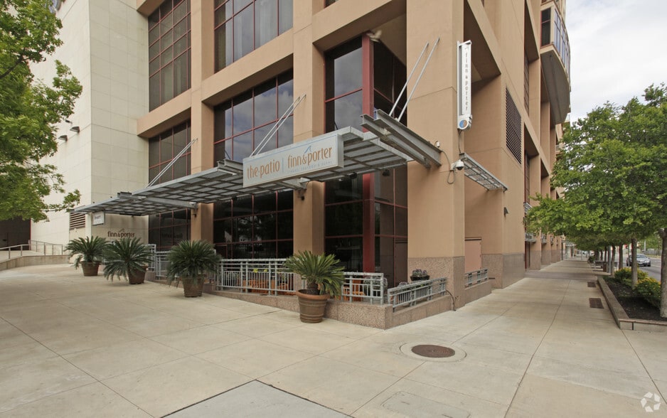 509 E 5th St, Austin, TX for lease - Building Photo - Image 2 of 16