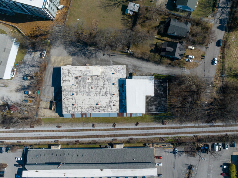 638 Benton Ave, Nashville, TN for lease - Building Photo - Image 1 of 21