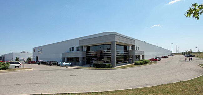 Plus de détails pour 930 Britannia Rd E, Mississauga, ON - Industriel à louer