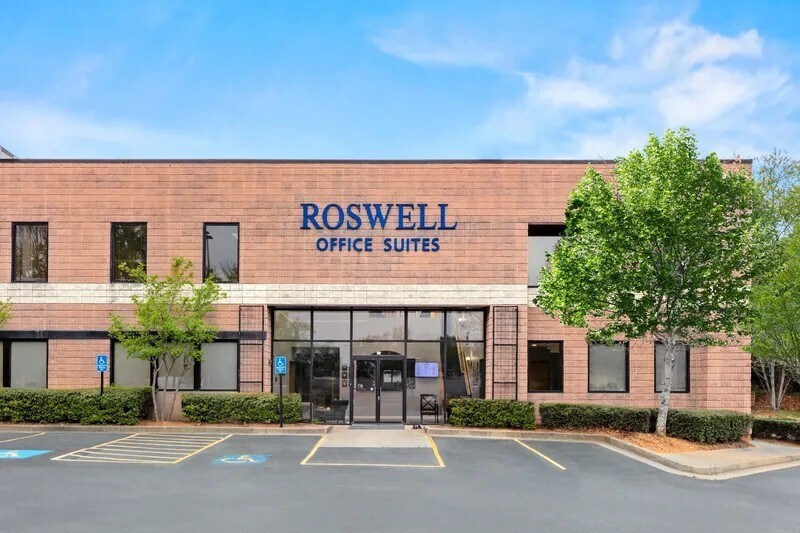760 Old Roswell Rd, Roswell, GA for lease Building Photo- Image 1 of 12