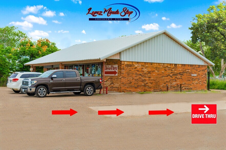 701 Lincoln Ave, Robstown, TX à vendre - Photo du bâtiment - Image 1 de 24