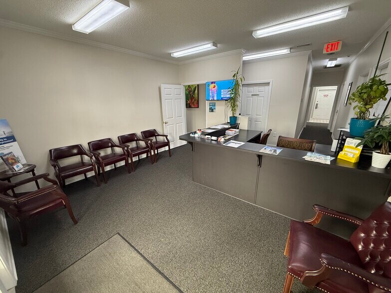 112 W Section Ave, Foley, AL à louer - Photo du bâtiment - Image 2 de 5