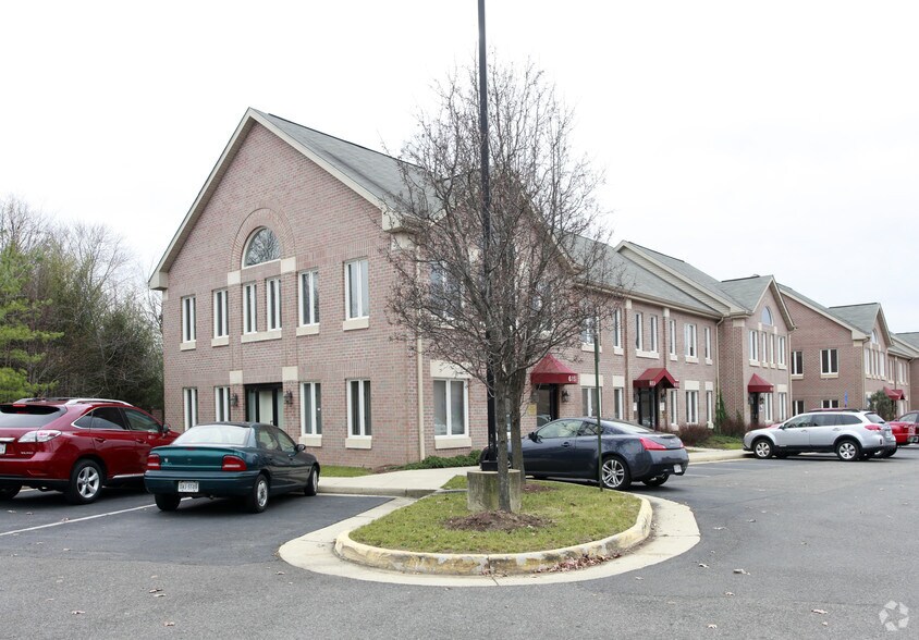 6151-6157 Fuller Ct, Alexandria, VA à vendre - Photo du bâtiment - Image 2 de 6