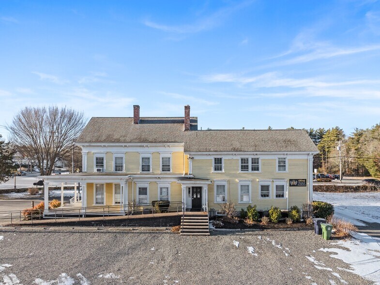 345 Front St, Marion, MA à vendre - Photo du bâtiment - Image 2 de 12