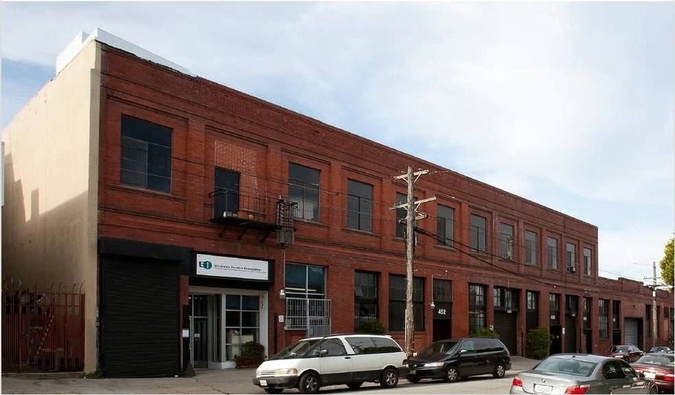 454-452 Shotwell St, San Francisco, CA for lease - Building Photo - Image 2 of 6