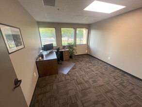 300 3rd Ave SE, Rochester, MN à louer Photo intérieure- Image 2 de 9