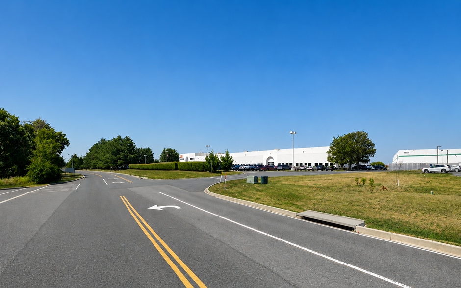13716 Crayton Blvd, Hagerstown, MD for lease - Building Photo - Image 3 of 4