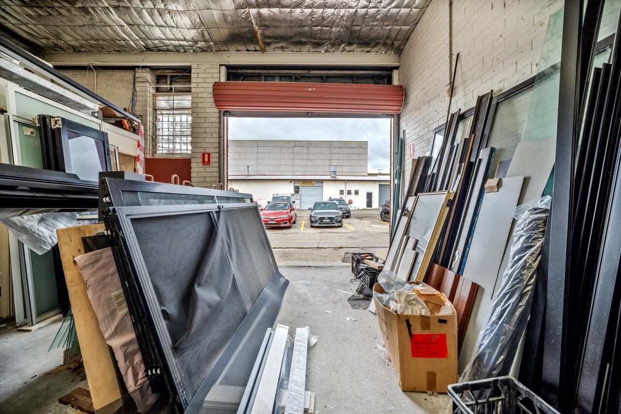 16 Anvil Rd, Seven Hills, NSW 2147 - Unit 5 - - Interior Photo - Image 2 of 4