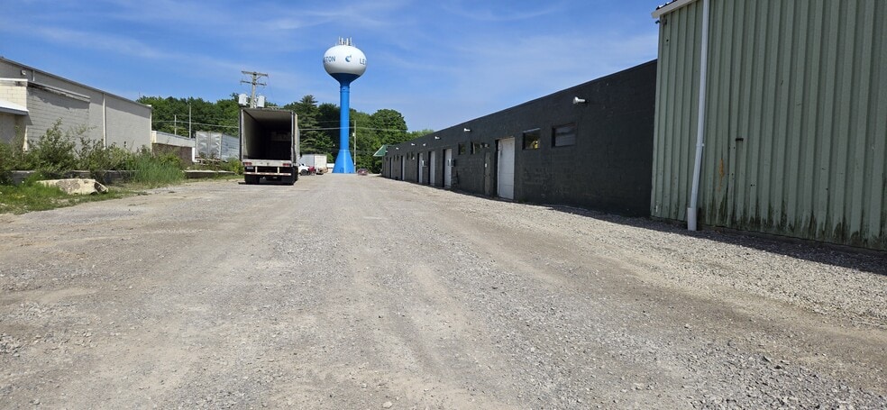 5160 Lakeshore Rd, Lexington, MI for lease - Building Photo - Image 3 of 17