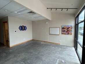 956 W Cherry St, Louisville, CO for lease Interior Photo- Image 2 of 9