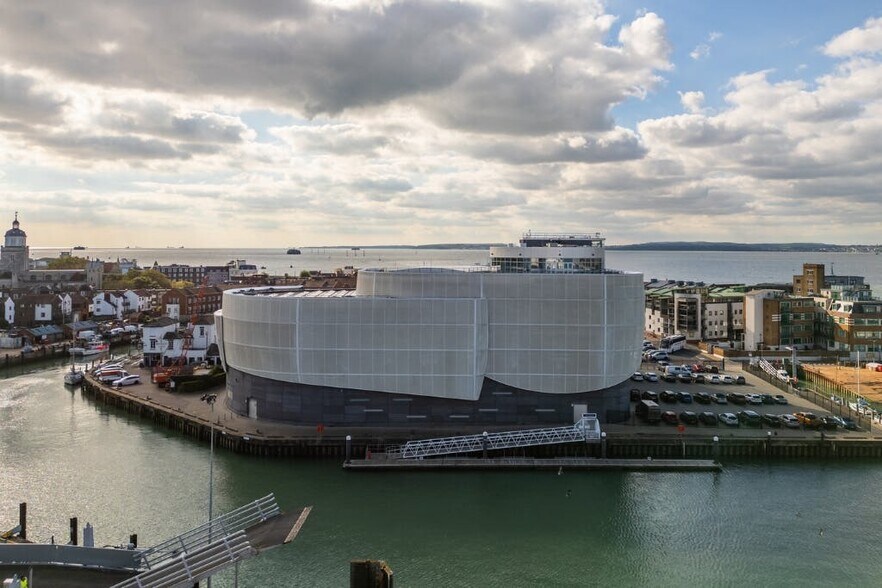 East St, Portsmouth à vendre - Photo du bâtiment - Image 1 de 15