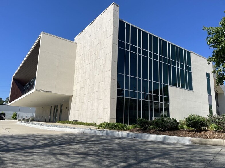 6411 Perkins Rd, Baton Rouge, LA à louer - Photo du bâtiment - Image 3 de 9