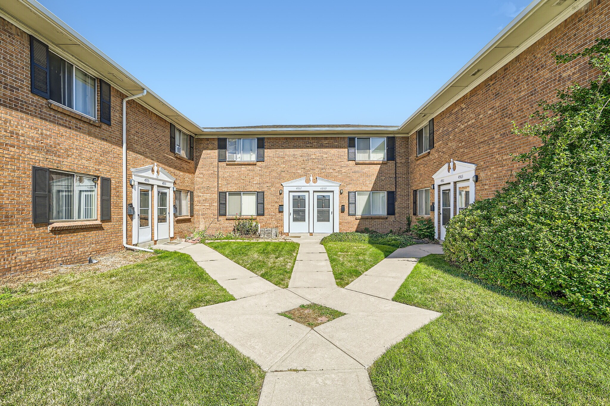 4949 E Iliff Ave, Denver, CO for sale Primary Photo- Image 1 of 1