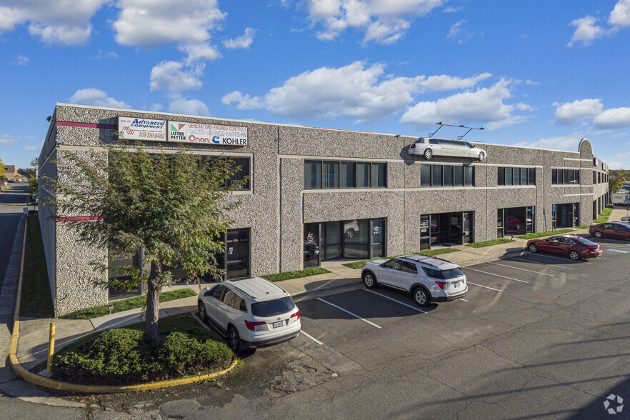 8390 Terminal Rd, Lorton, VA for sale - Primary Photo - Image 1 of 110