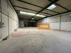 Industrial in Lognes for lease Interior Photo- Image 1 of 3