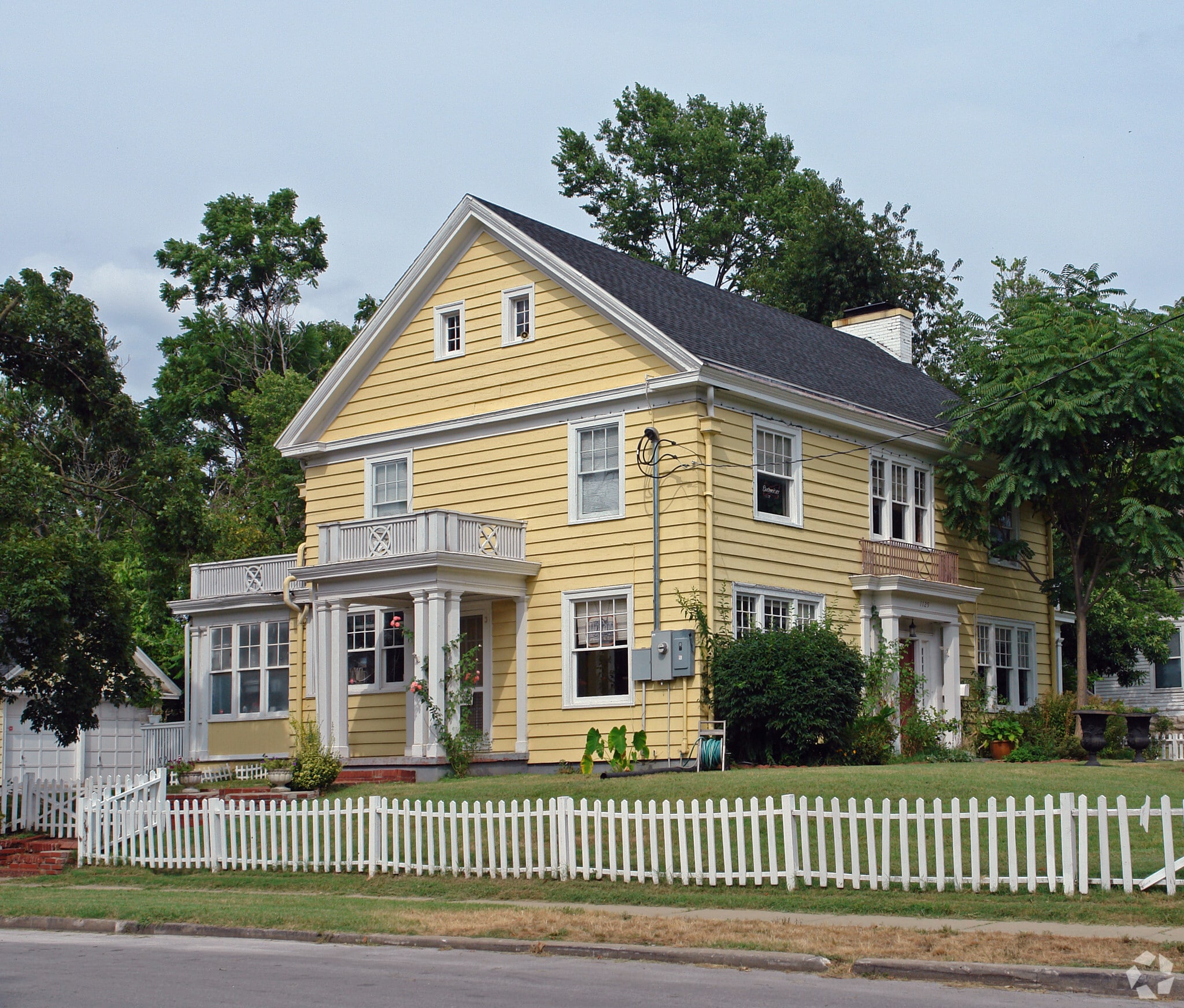 1129 Walnut St, Springfield, MO for sale Primary Photo- Image 1 of 14