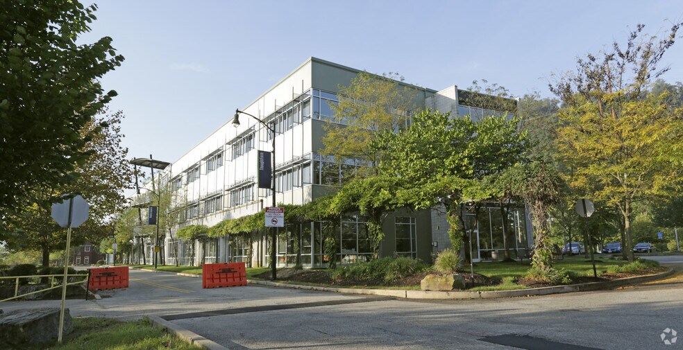 3700 S Water St, Pittsburgh, PA à louer - Photo du bâtiment - Image 2 de 2