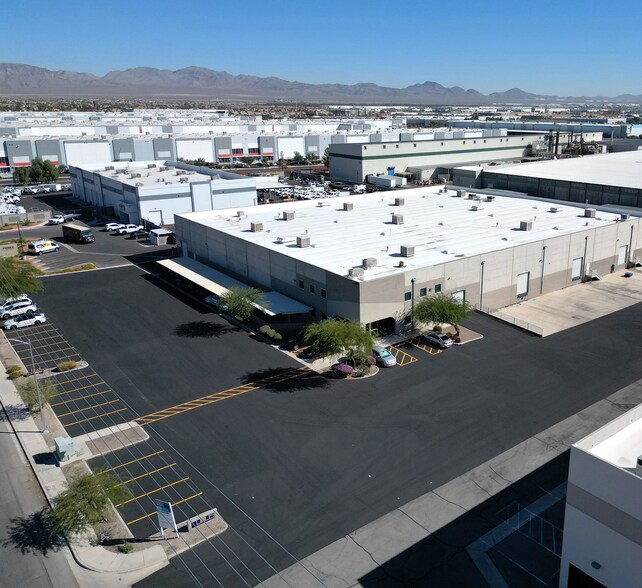 3908 N 5th St, North Las Vegas, NV à louer - Photo du bâtiment - Image 2 de 3