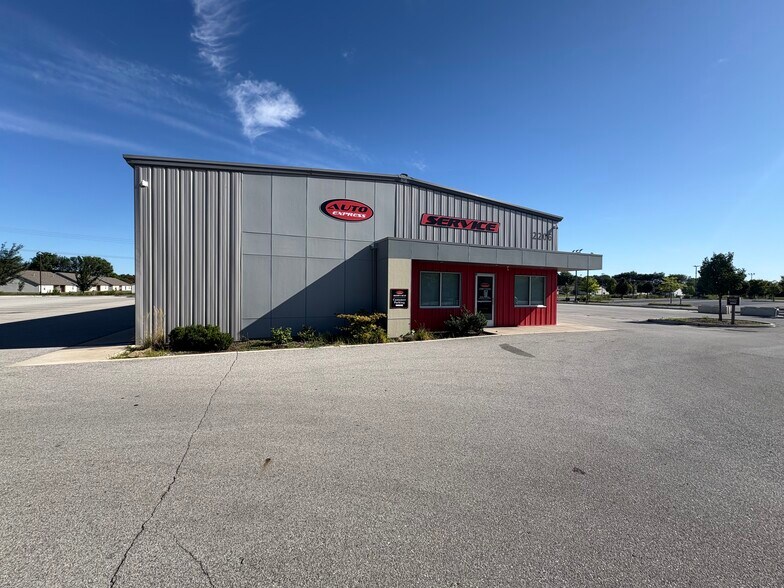 2206 IFCU Way way, Lafayette, IN à vendre - Photo du bâtiment - Image 2 de 38