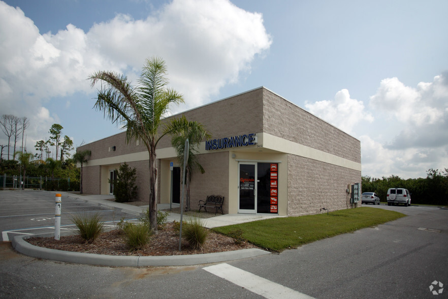 24630 Sandhill Blvd, Punta Gorda, FL for lease - Building Photo - Image 2 of 4