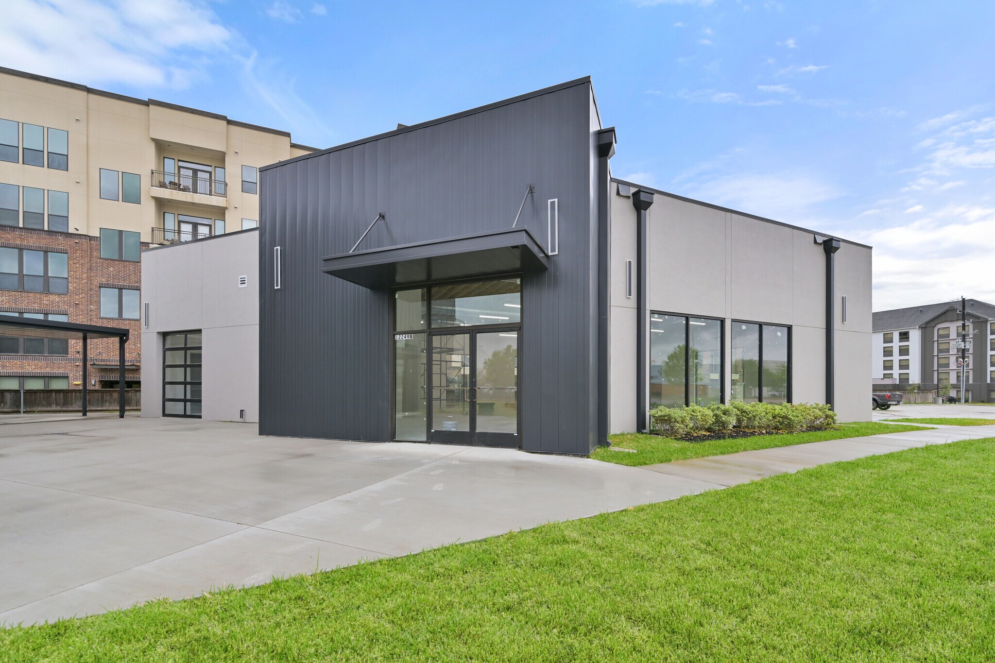 12249 Katy Fwy, Houston, TX for lease Building Photo- Image 1 of 15