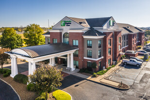 Holiday Inn Express Memphis Southwind - Motel