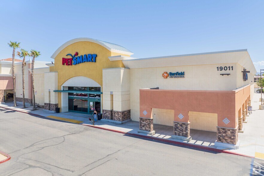 19011-19131 Bear Valley Rd, Apple Valley, CA à louer - Photo principale - Image 2 de 3