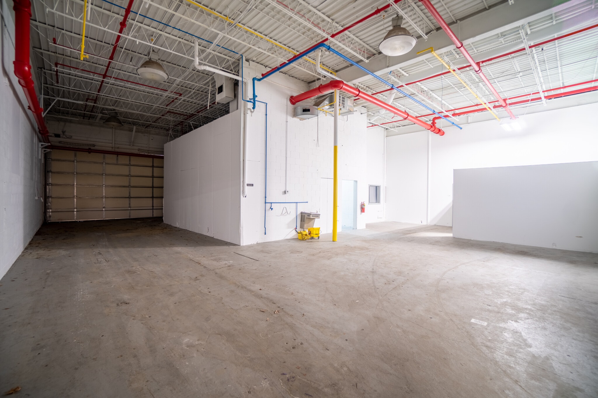 4609-4801 W Woolworth Ave, Milwaukee, WI à louer Photo intérieure- Image 1 de 10