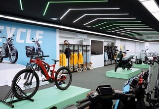 5015 5th Ave, Brooklyn, NY à louer Photo intérieure- Image 2 de 3