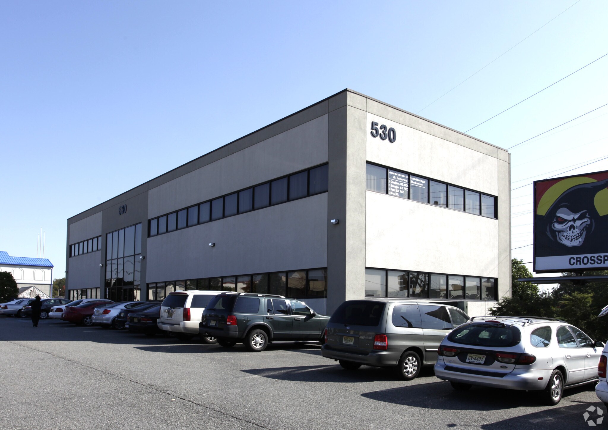 530 Green St, Iselin, NJ à vendre Photo principale- Image 1 de 4