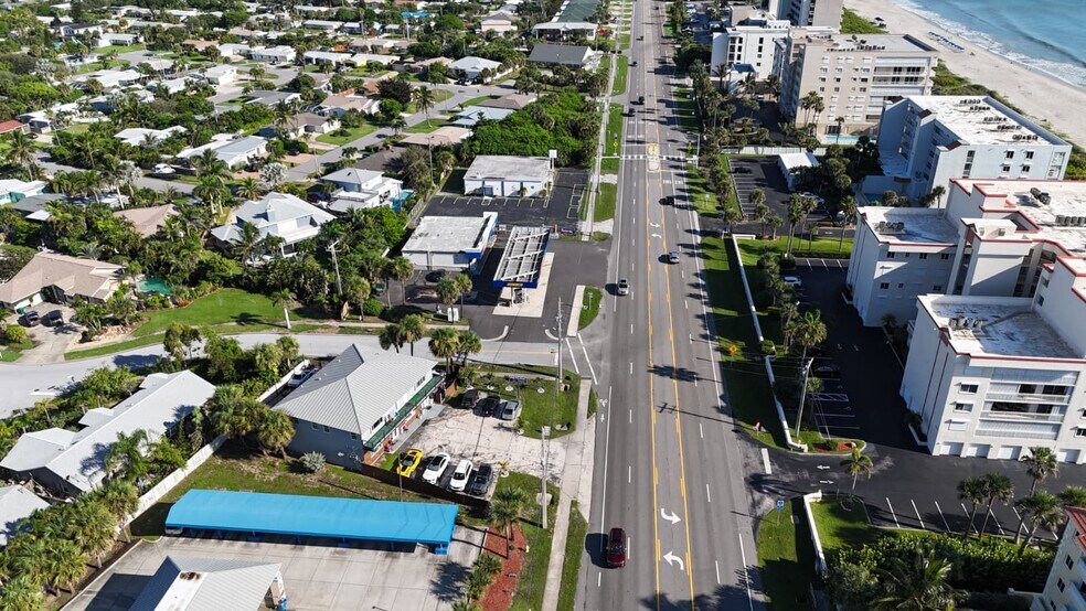 1520 N Highway A1A, Indialantic, FL à louer - Photo du bâtiment - Image 2 de 5
