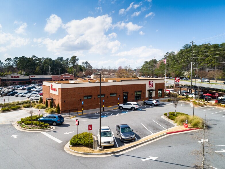 1205 Johnson Ferry Rd, Marietta, GA à louer - Photo du bâtiment - Image 3 de 9