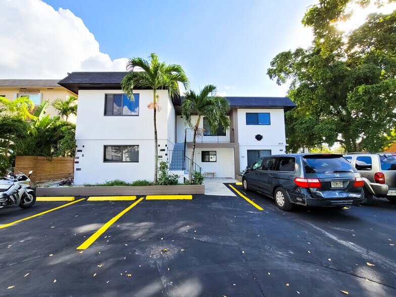 1858 Dewey St, Hollywood, FL à vendre - Photo du bâtiment - Image 3 de 18