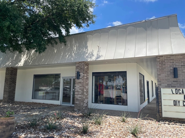 410 W Southwest Loop 323, Tyler, TX for lease - Building Photo - Image 3 of 8