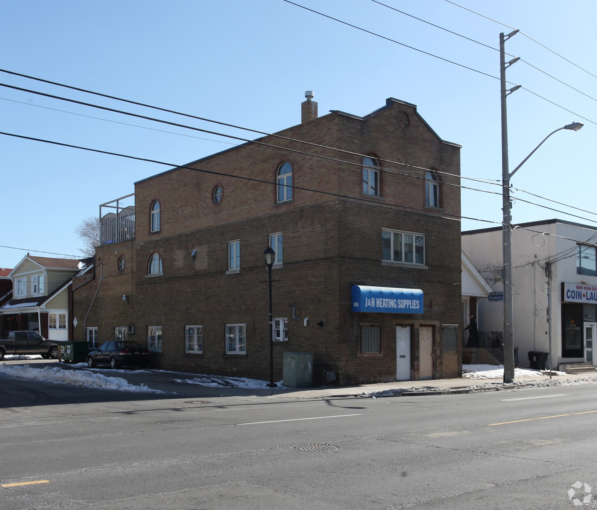 945 Pape Ave, Toronto, ON à vendre Photo principale- Image 1 de 1