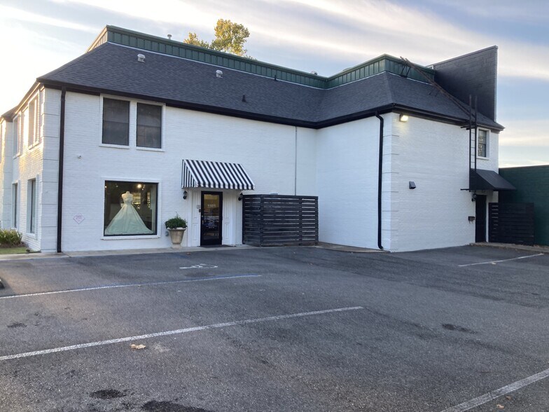 1301 N Monroe St, Tallahassee, FL à louer - Photo du bâtiment - Image 2 de 7