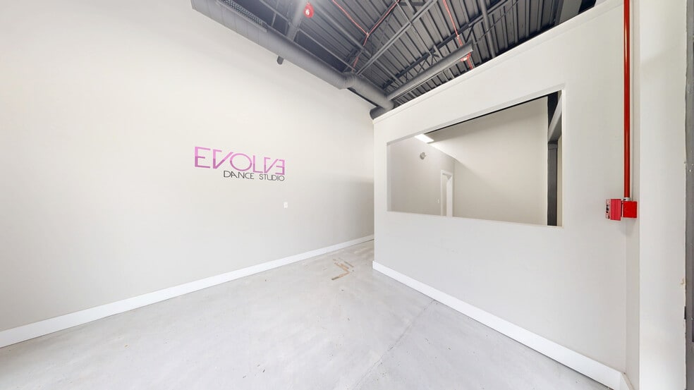 231 N Bolingbrook Dr, Bolingbrook, IL for lease - Matterport 3D Scan - Image 1 of 6