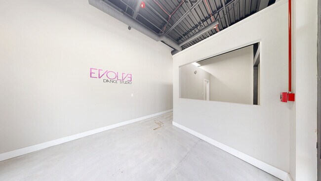 More details for 231 N Bolingbrook Dr, Bolingbrook, IL - Office/Retail for Lease