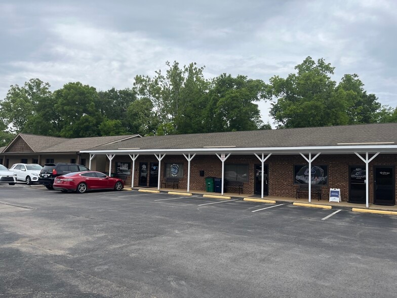 6737 Ringgold Rd, East Ridge, TN for lease - Building Photo - Image 2 of 23