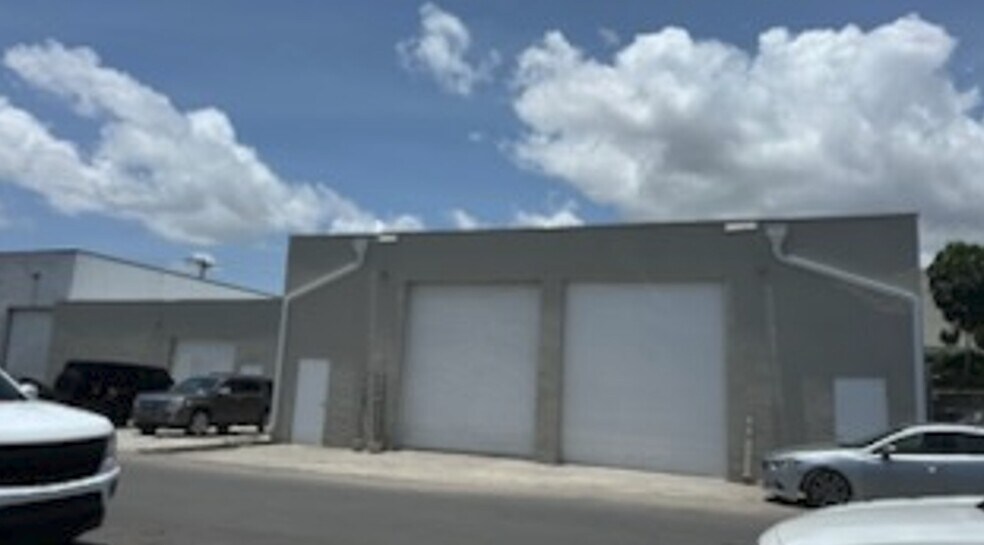 14060 NW 19th Ave, Miami, FL à vendre - Photo du bâtiment - Image 3 de 17