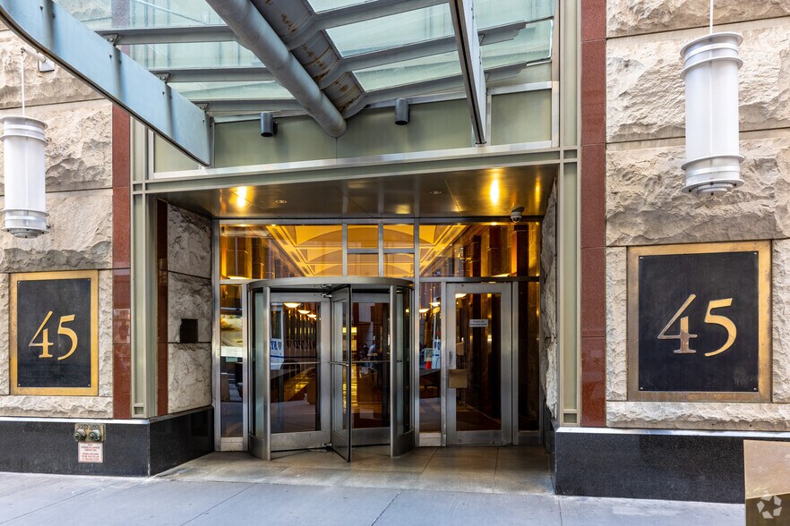 45 Wall St, New York, NY for lease - Building Photo - Image 2 of 3