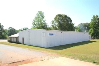 265 Davis Rd, Lagrange, GA à louer Photo du bâtiment- Image 2 de 4