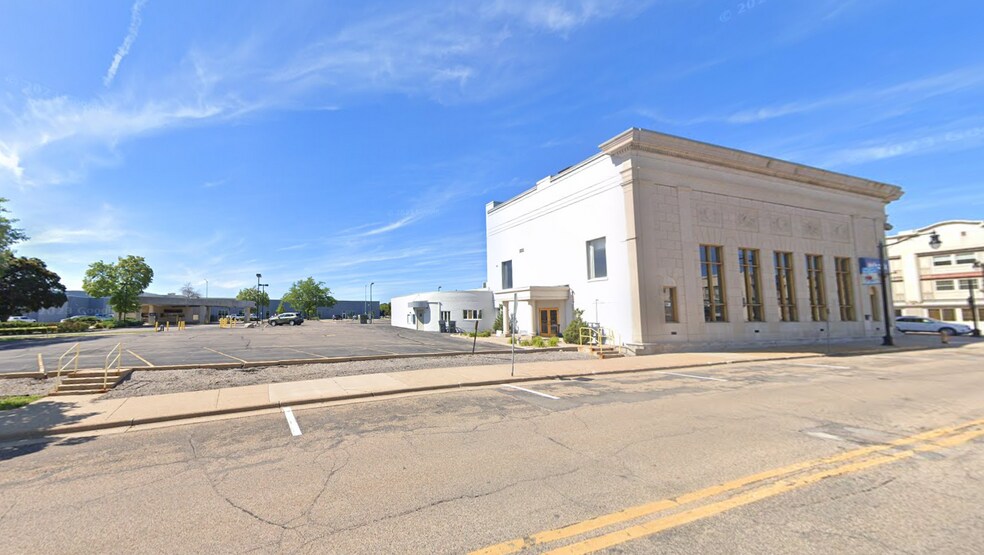 311 W Grand Ave, Wisconsin Rapids, WI à vendre - Photo du bâtiment - Image 2 de 31